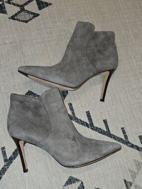 Johnston & Murphy Genuine Leather Gray Suede Booties - Size 8